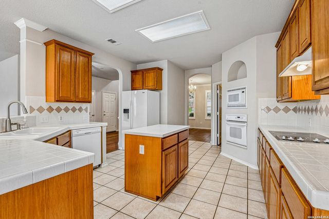 2430 Rogers Loop, San Antonio, TX 78258