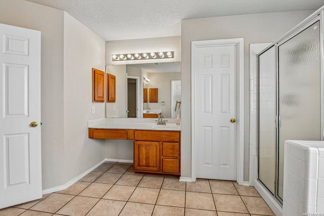 2430 Rogers Loop, San Antonio, TX 78258