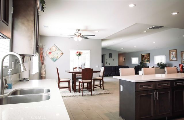 449 Skylark, San Bernardino, CA 92405