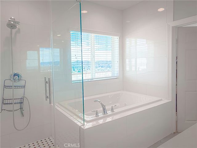 449 Skylark, San Bernardino, CA 92405