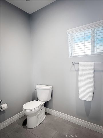 449 Skylark, San Bernardino, CA 92405