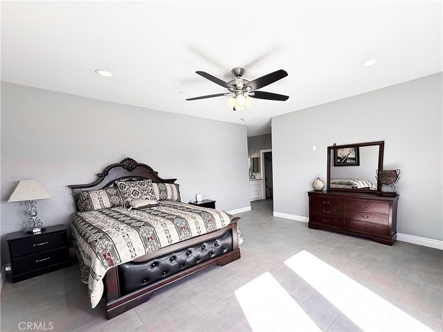 449 Skylark, San Bernardino, CA 92405