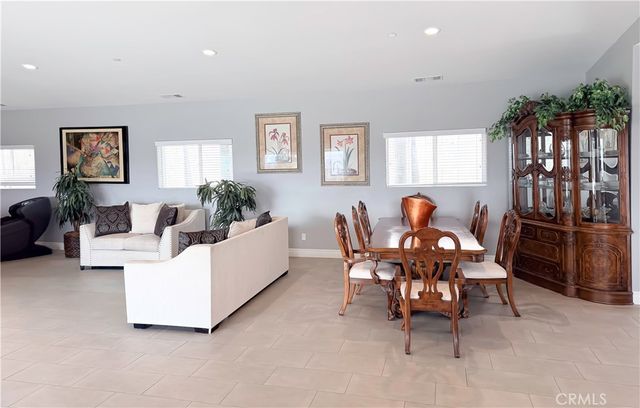 449 Skylark, San Bernardino, CA 92405