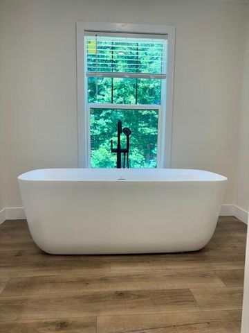 116 Navajo CIR, Henry, VA 24102