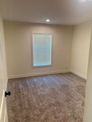 116 Navajo CIR, Henry, VA 24102