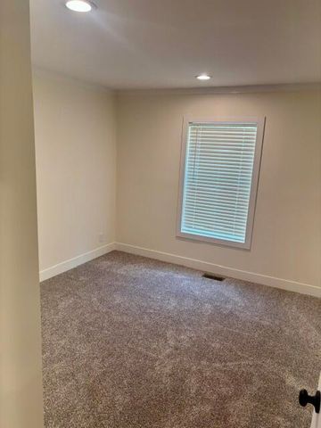 116 Navajo CIR, Henry, VA 24102