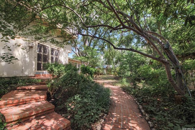 2923 Albin, San Antonio, TX 78209