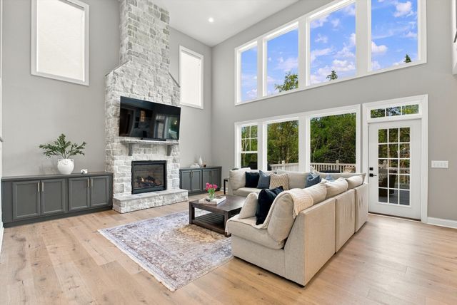 810 Westchester Cir, Hendersonville, TN 37075