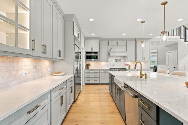 810 Westchester Cir, Hendersonville, TN 37075