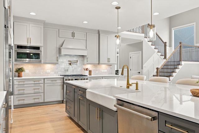 810 Westchester Cir, Hendersonville, TN 37075