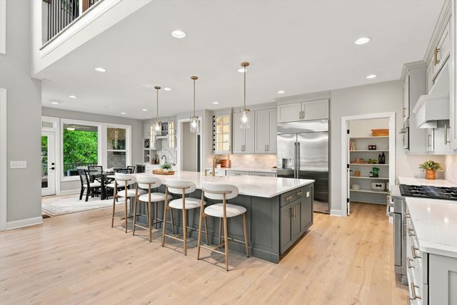 810 Westchester Cir, Hendersonville, TN 37075