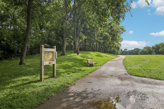810 Westchester Cir, Hendersonville, TN 37075