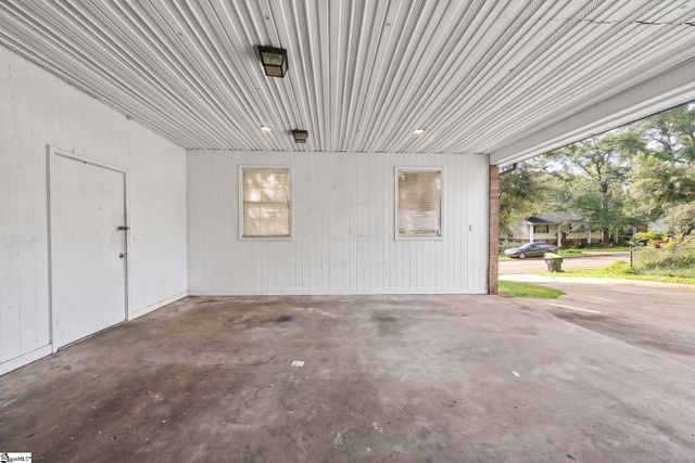 101 Hendrix Court, Boiling Springs, SC 29316