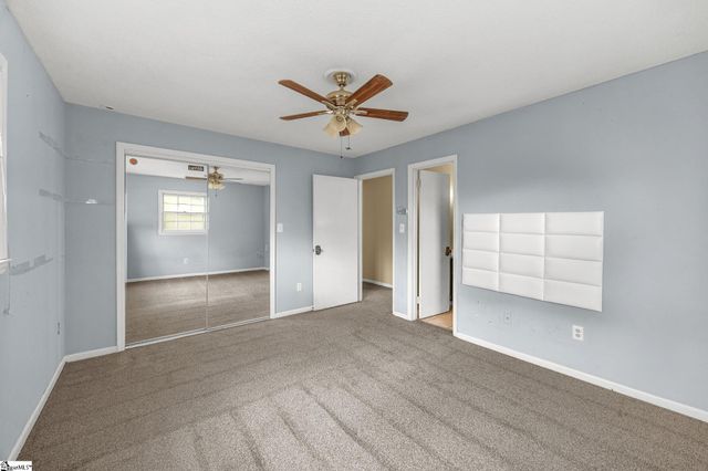 101 Hendrix Court, Boiling Springs, SC 29316