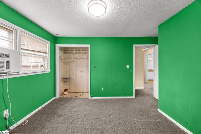 101 Hendrix Court, Boiling Springs, SC 29316
