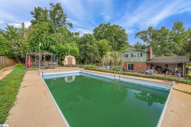 101 Hendrix Court, Boiling Springs, SC 29316