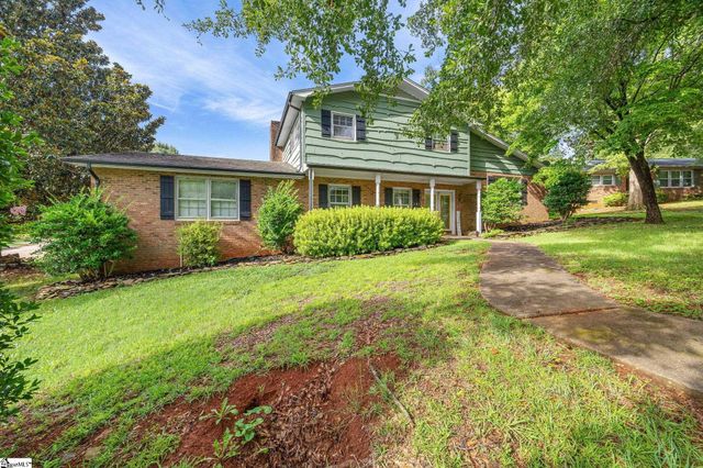 101 Hendrix Court, Boiling Springs, SC 29316