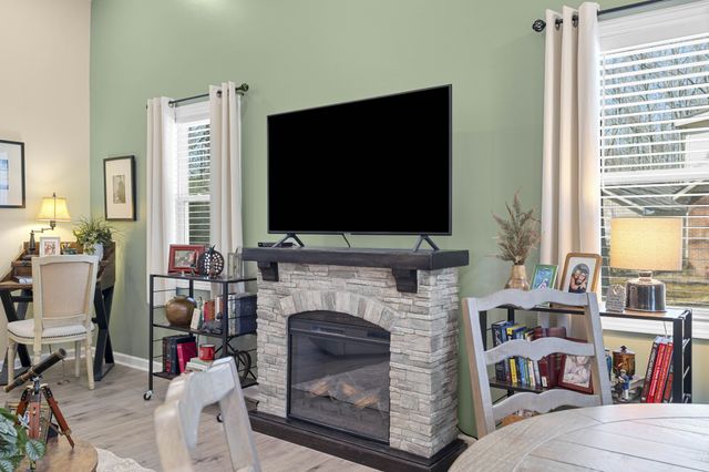 221 Jackson Cir, Tullahoma, TN 37388