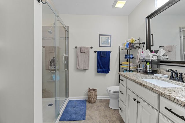 221 Jackson Cir, Tullahoma, TN 37388