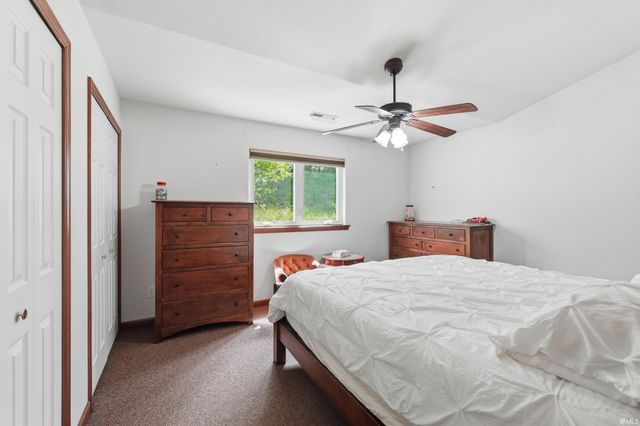 816 Katarina Court, Kendallville, IN 46755
