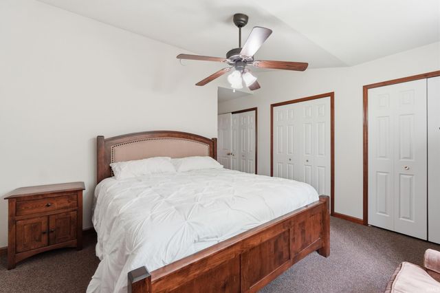 816 Katarina Court, Kendallville, IN 46755