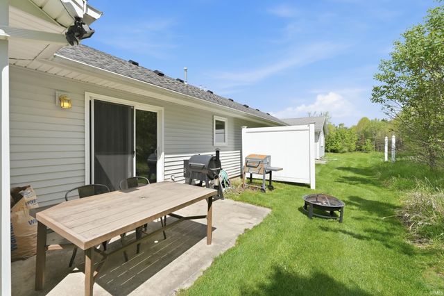 816 Katarina Court, Kendallville, IN 46755