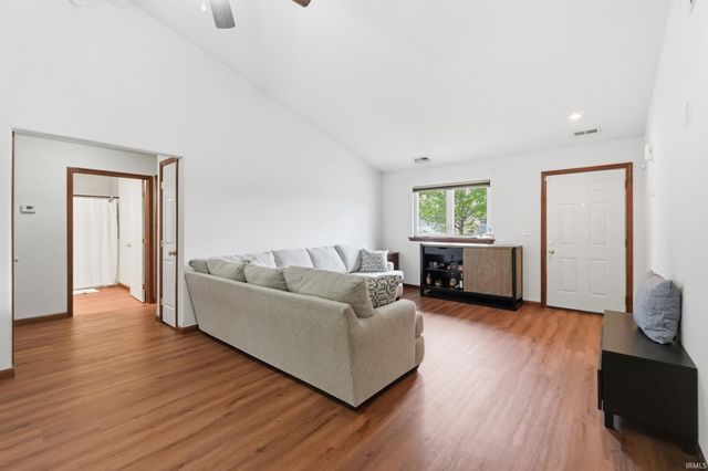 816 Katarina Court, Kendallville, IN 46755