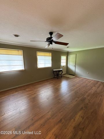 265 Sun Drive, Jackson, MS 39211