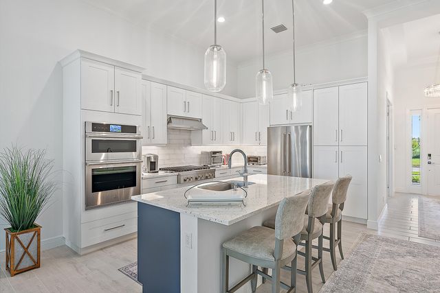 10229 Riverstone Way, Palm Beach Gardens, FL 33412