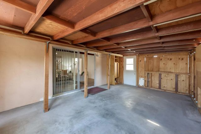 245 Paden Dr, Spring Valley, CA 91977