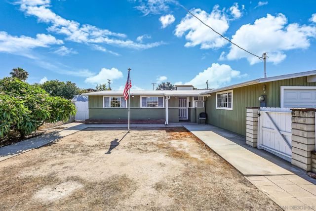 245 Paden Dr, Spring Valley, CA 91977