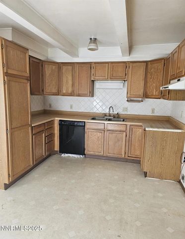 108 5th Street, Hawthorne, NV 89415