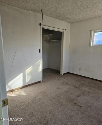 108 5th Street, Hawthorne, NV 89415