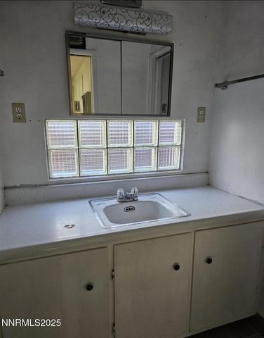 108 5th Street, Hawthorne, NV 89415