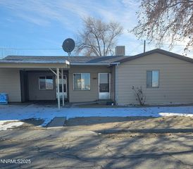 108 5th Street, Hawthorne, NV 89415