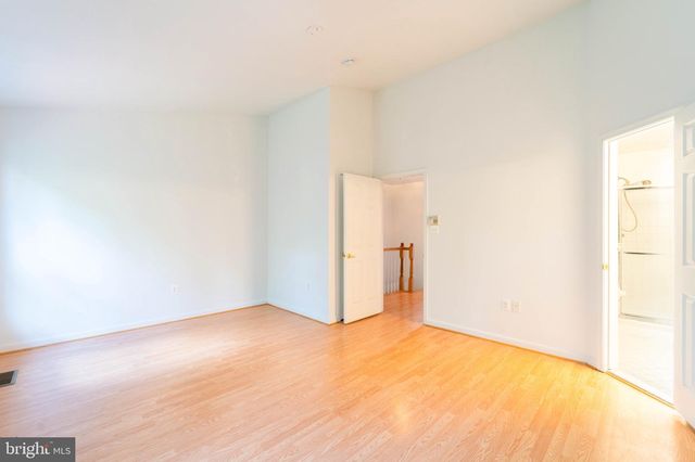 15154 BRAZIL CIR, Woodbridge, VA 22193