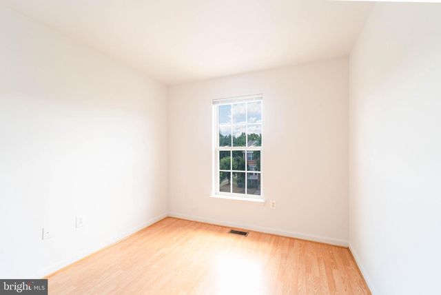 15154 BRAZIL CIR, Woodbridge, VA 22193