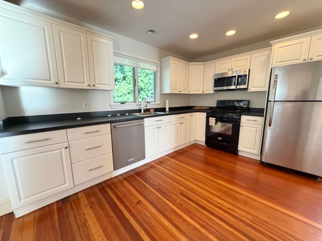 17 Russell Rd, Winchester, MA 01890