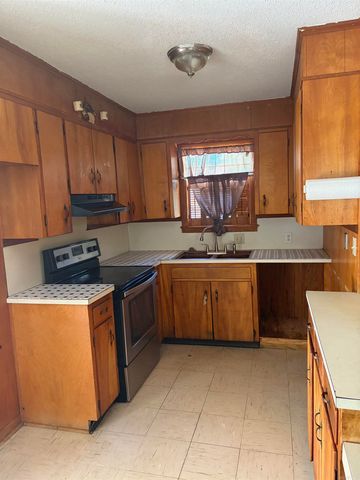 107 W 37th Avenue, Pine Bluff, AR 71603