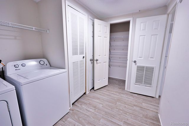 22017 Letour St, Huron Twp, MI 48174