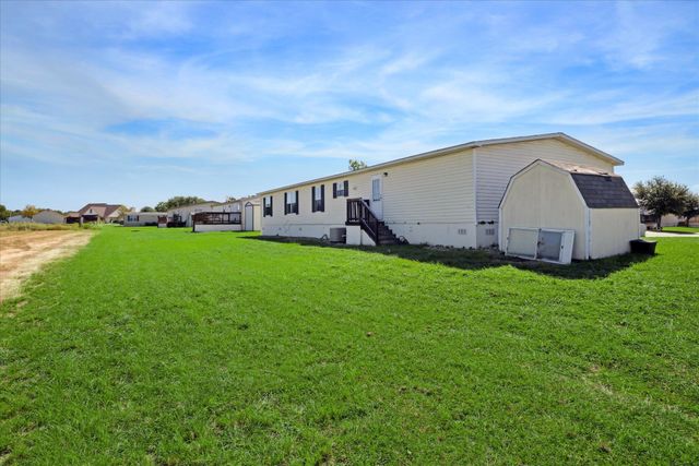 237 Southfork DR, San Marcos, TX 78666