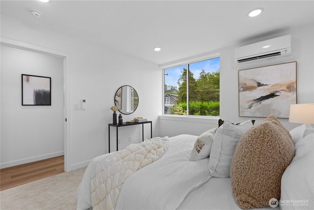 6544 A Latona Avenue NE, Seattle, WA 98115