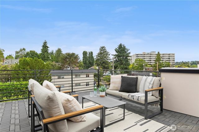 6544 A Latona Avenue NE, Seattle, WA 98115