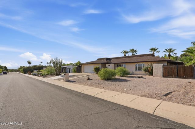 2040 E STATE Avenue, Phoenix, AZ 85020