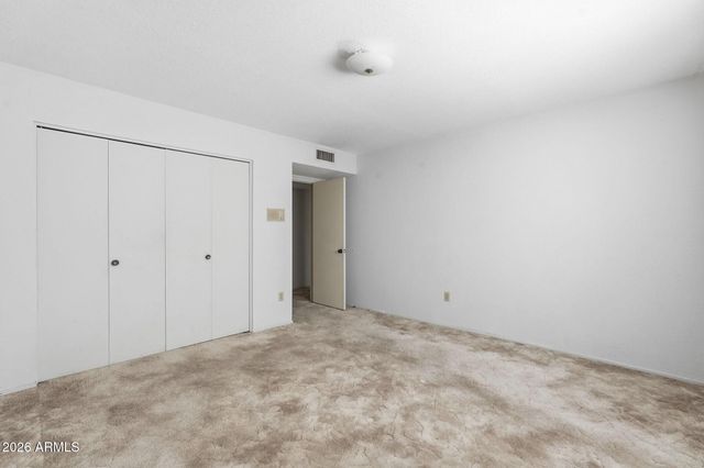 2040 E STATE Avenue, Phoenix, AZ 85020