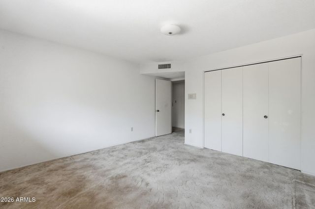 2040 E STATE Avenue, Phoenix, AZ 85020