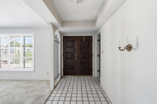 2040 E STATE Avenue, Phoenix, AZ 85020