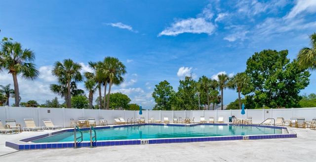 706 SKY TREE COURT, New Smyrna Beach, FL 32168