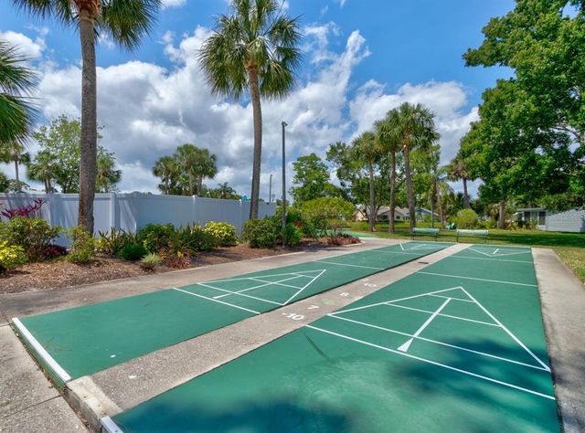 706 SKY TREE COURT, New Smyrna Beach, FL 32168