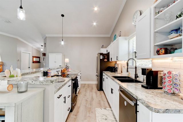 706 SKY TREE COURT, New Smyrna Beach, FL 32168